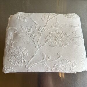 AVON 86X60 Cream Floral Damask Tablecloth Textured Polyester Neutral Elegant